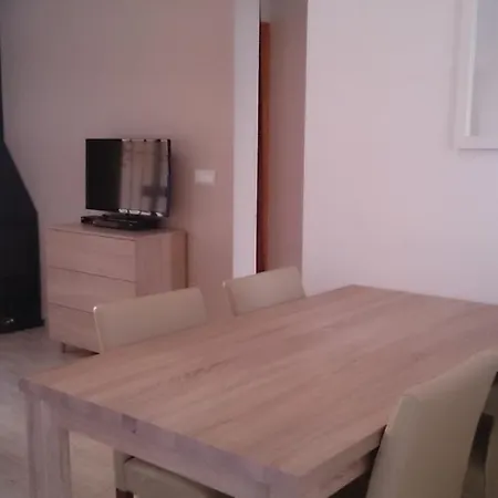 El Datiler 18 * Дения